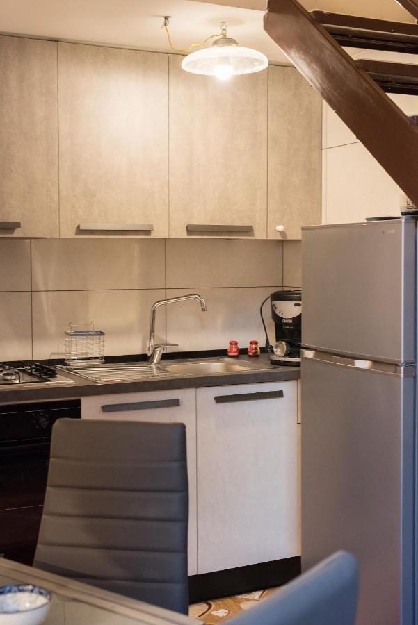 Centro, A Windows On The Monuments Apartment Naples